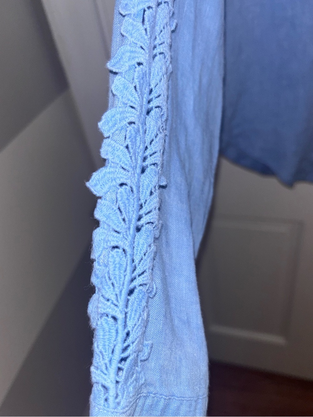 Lilly Pulitzer Blue 100% Linen Lace Sleeve Button Front Shirt Women’s XS - Picture 5 of 10